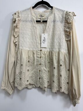 Ollari Cream Eyelet & Embroidered Ruffle Blouse, NWT, size small.